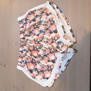 LEG3ND Running Shorts, Size XL, Floral Print, Excellent Condition